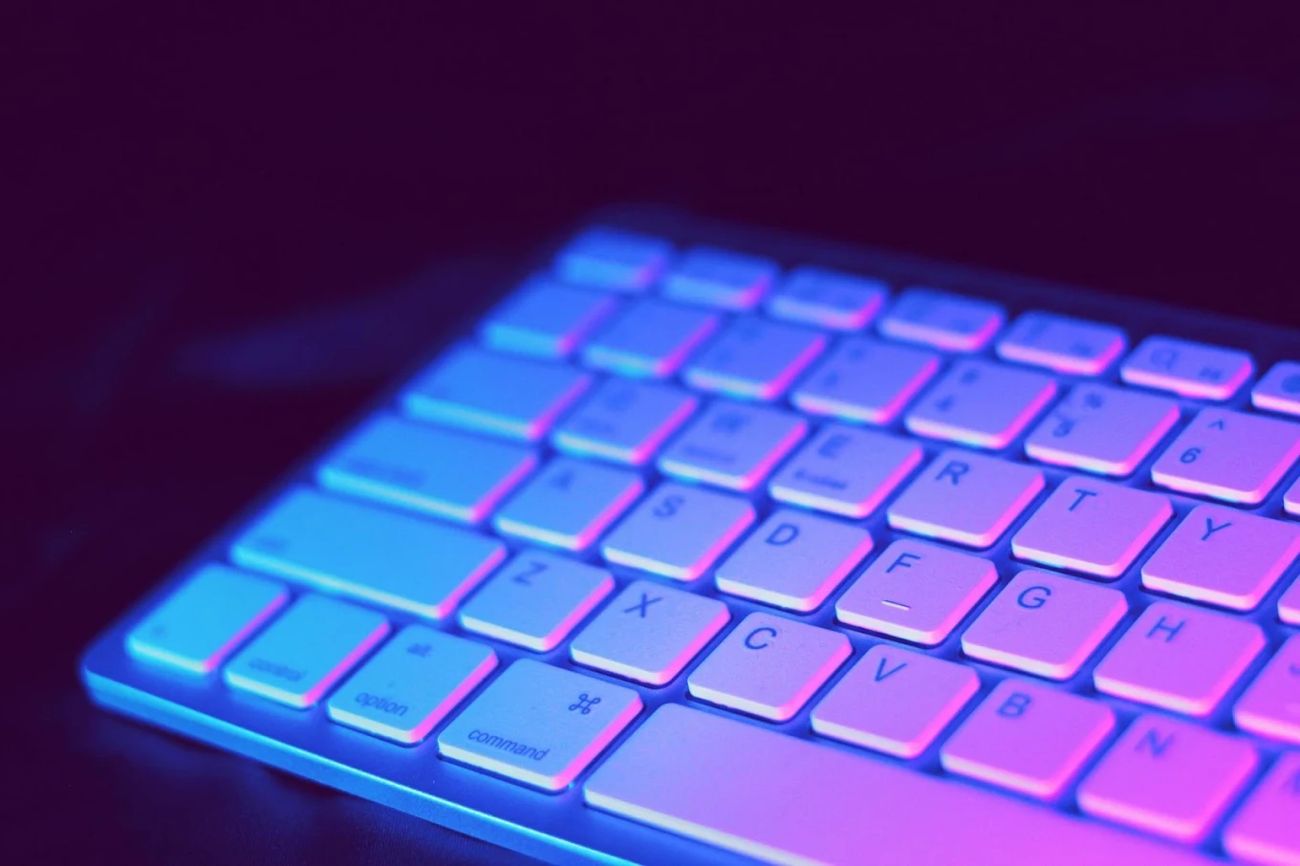 Backlit computer keyboard
